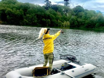 Andrea Kov��ov�: nafukovac� �ln Sportex Shelf 330