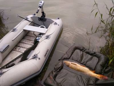 Ak� lodn� motor na �ln? Elektromotor je ide�lny