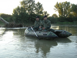 Albastar AKCIA-�ln + ZDARMA bunda Dozer 3 Leaf