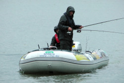 Akcia FANTOM 600 �ed� + ZDARMA sonar HDS-5