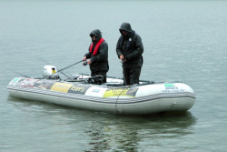 Akcia FANTOM 600 �ed� + ZDARMA sonar HDS-5