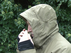  Kvalitn zips ktor m prekryt cel as zipsovej koajniky a tak chrni vetky zipsov zbky pred neistotami