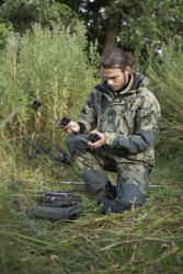  Ndhern riadka ktor je snom pre mnoho rybrov a dosiahnu tie najkrajie ryby aj za zlho poasia vm dopome obleenie GEOFF ANDERSON