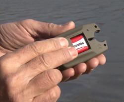  vodeodoln signaliztor zberu je spoahliv aj pri dadi a vy mte vetko pod kontrolou  a v zlom poas.Vmena batri je jednoduch a prehodi batrie nie je problm zo zadnej asti signaliztoru zberu