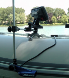 FASTEN - Platforma na sonar 10x10cm s ramenom