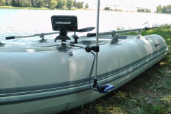 FASTEN - Platforma na sonar 10x10cm s ramenom