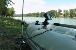 FASTEN - Platforma na sonar 10x10cm s ramenom