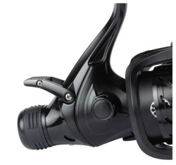 Dvojbrzdov� ryb�rsky navijak ZEBCO Zcarp 560BR