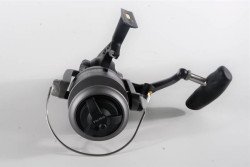  Detailn pohlad na konstrukciu a vyvzaciu lodku s prednej strany