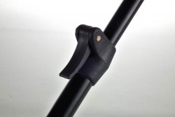 Kompaktn skladac stojan na tri rybrske prty