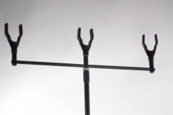 Kompaktn skladac stojan na tri rybrske prty