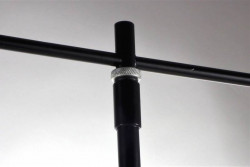 Kompaktn skladac stojan na tri rybrske prty