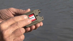  Tlatkami sa daj obsluhova vetky funkcie signaliztoru a je to naozaj vemi jednoduch obsluha pre kadho rybra