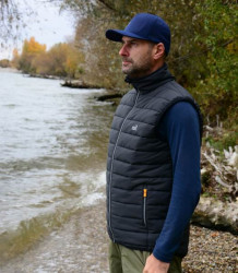 Geoff Anderson vesta Dozer Liener- f. �ierna