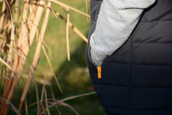 Geoff Anderson vesta Dozer Liener- f. �ierna